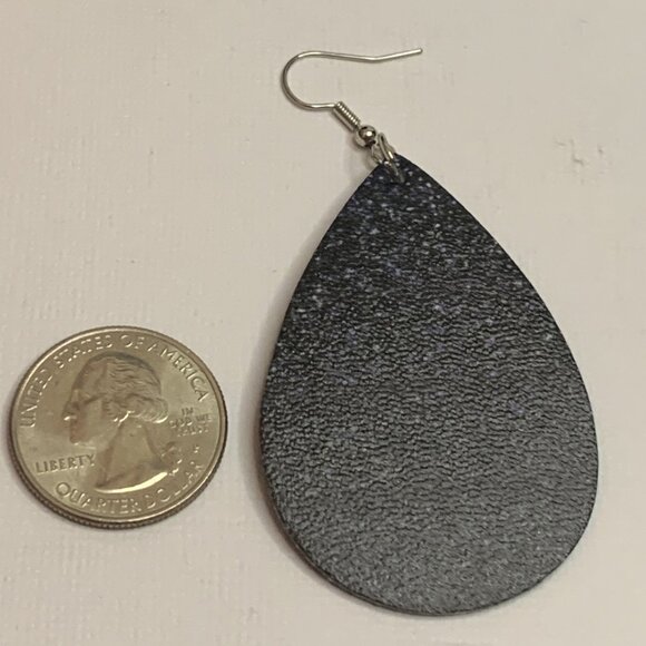 Sparkle Earring, Punk Earring, Goth Earring, Punk Goth Jewelry, Halloween - Picture 4 of 5